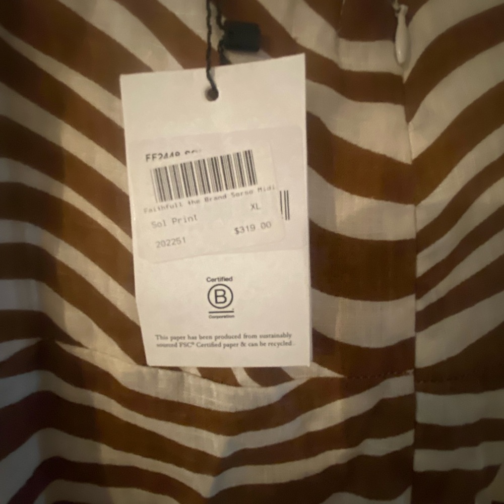 Linen Dress by Faithful the Brand - Picture 5 of 8